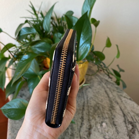 Kate Spade Wallet PWRU2986 - Picture 6 of 10